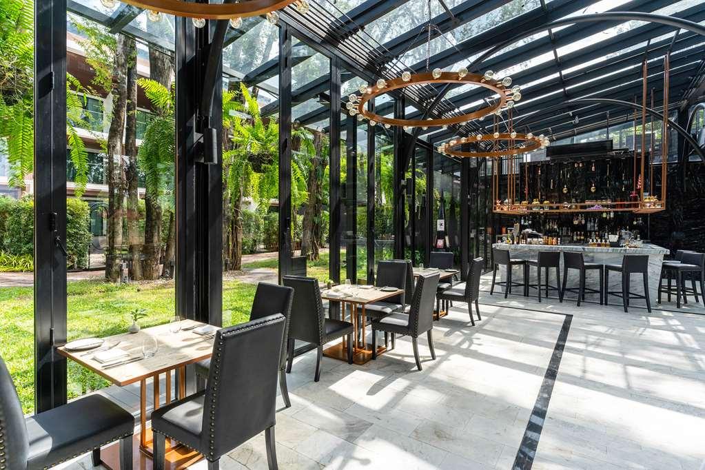 Resort Cross Riverside Chiang Mai