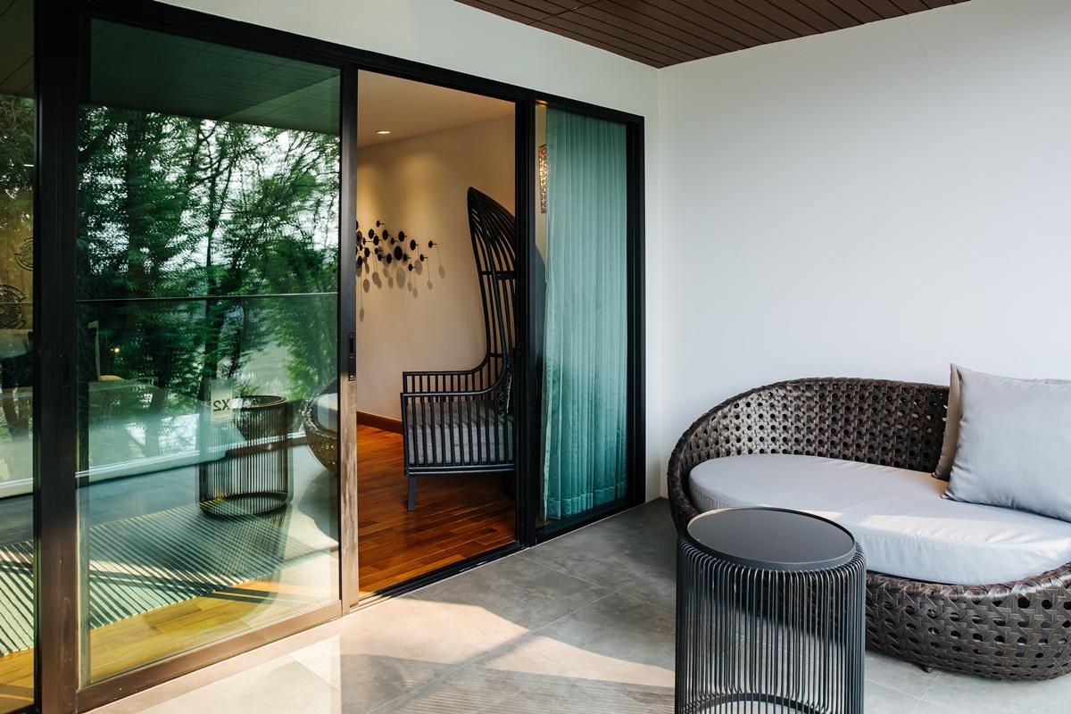 Cross Riverside Resort 5*